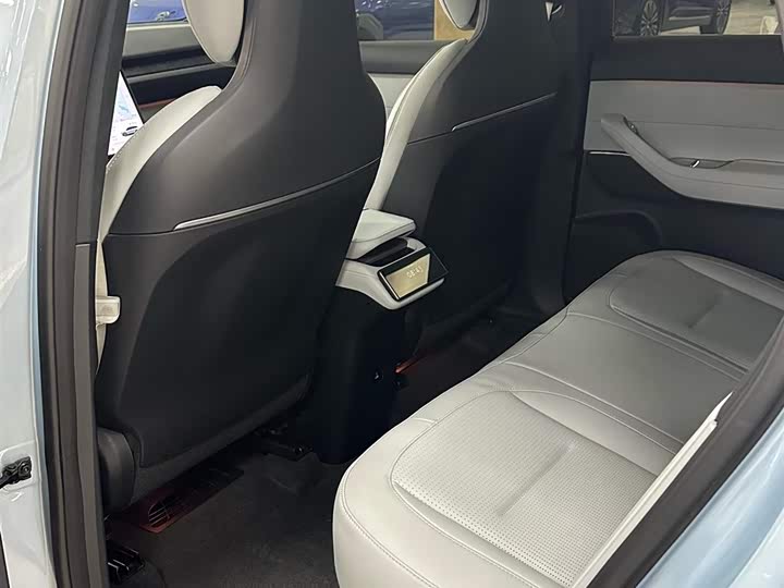 Фото 10 - Nio ES6