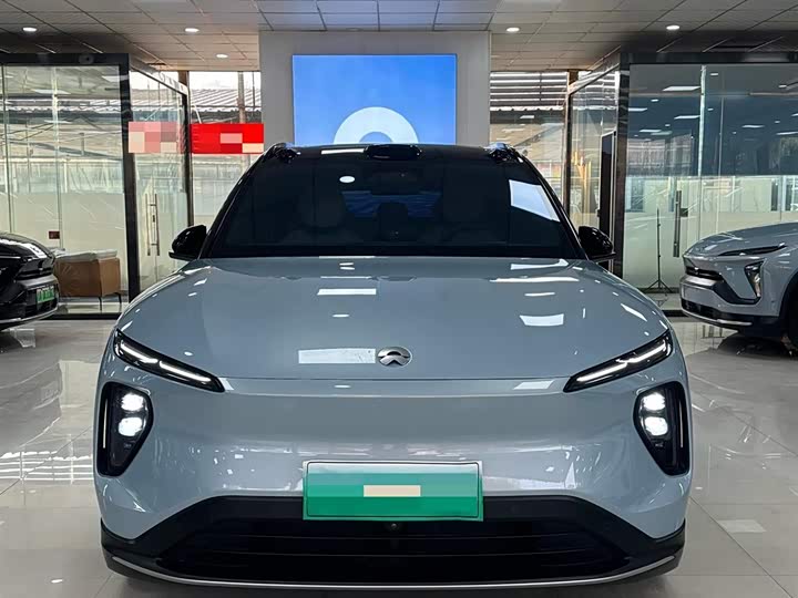 Фото 2 - Nio ES6