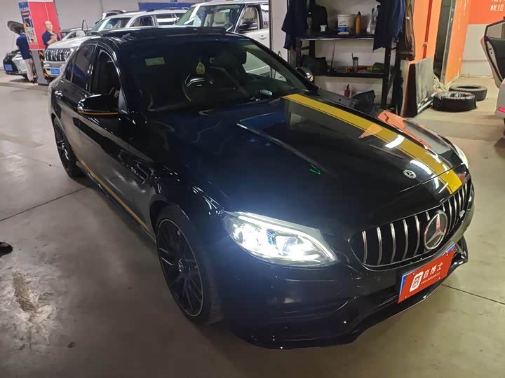 Фото 2 - Mercedes-Benz C-Class AMG