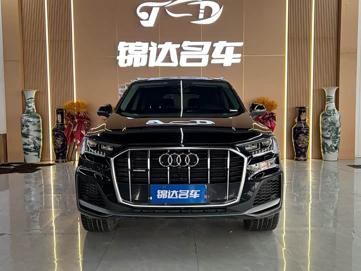 Фото 2 - Audi Q7