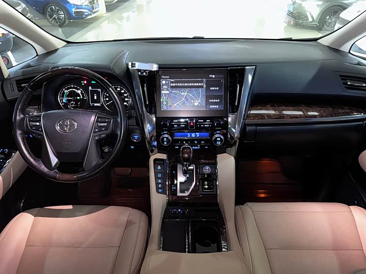 Фото 7 - Toyota Alphard