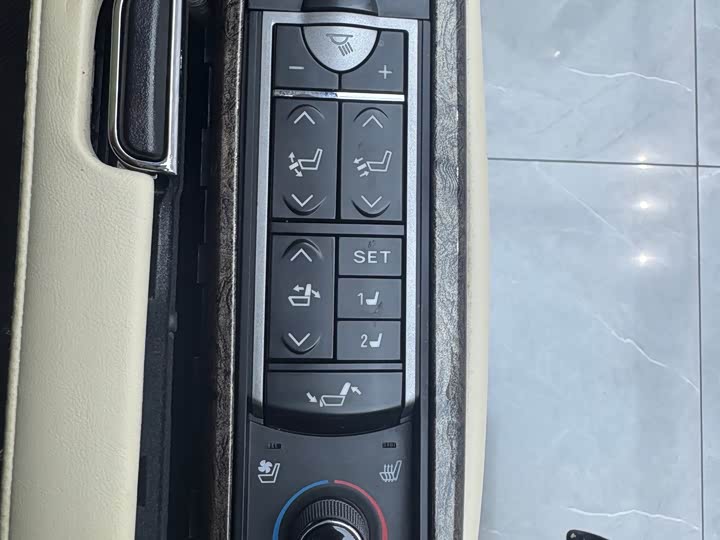 Фото 6 - Mercedes-Benz V-Class