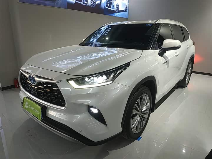 Фото 2 - Toyota Highlander