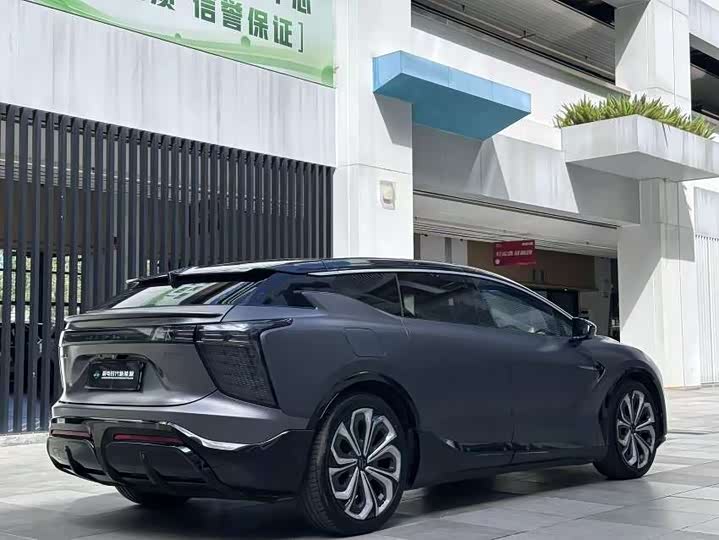 Фото 7 - HiPhi X