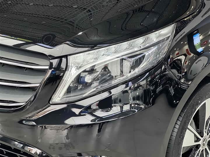 Фото 11 - Mercedes-Benz Vito