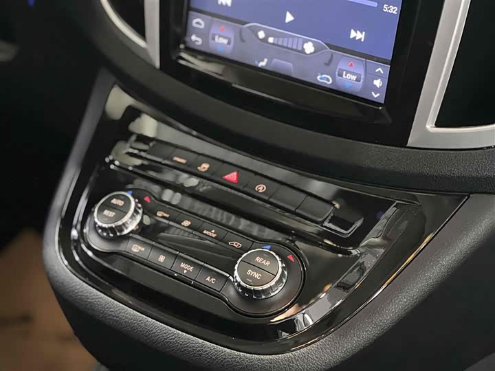 Фото 13 - Mercedes-Benz Vito