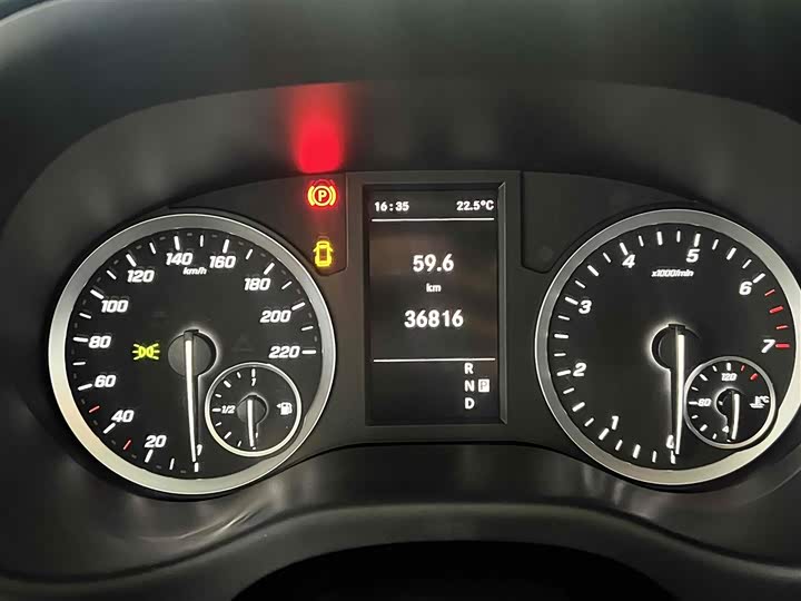 Фото 14 - Mercedes-Benz Vito