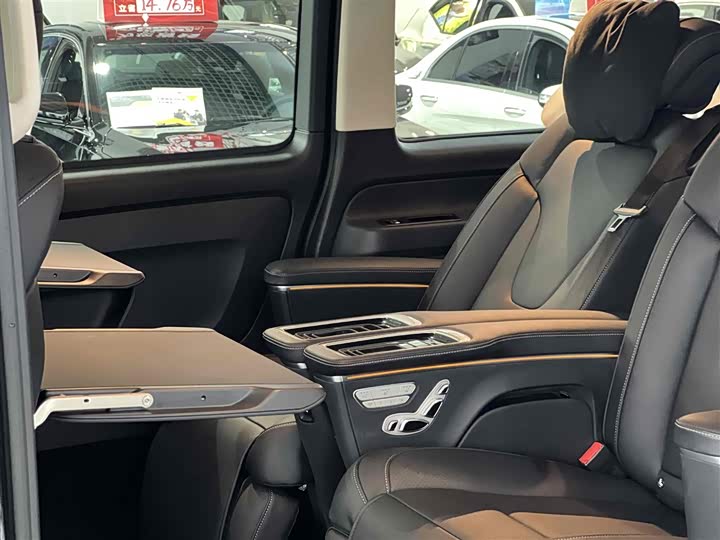 Фото 20 - Mercedes-Benz Vito