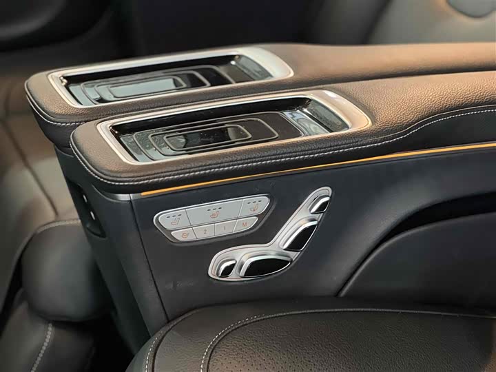 Фото 21 - Mercedes-Benz Vito