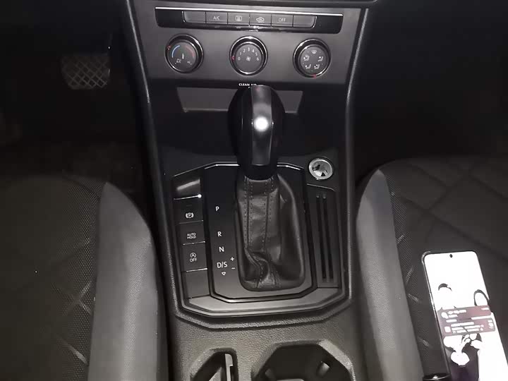 Фото 14 - Volkswagen Lavida