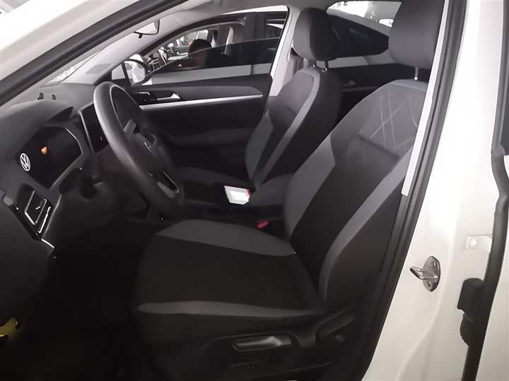 Фото 15 - Volkswagen Lavida