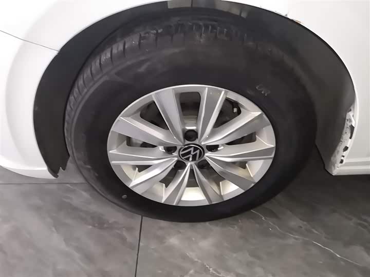 Фото 23 - Volkswagen Lavida