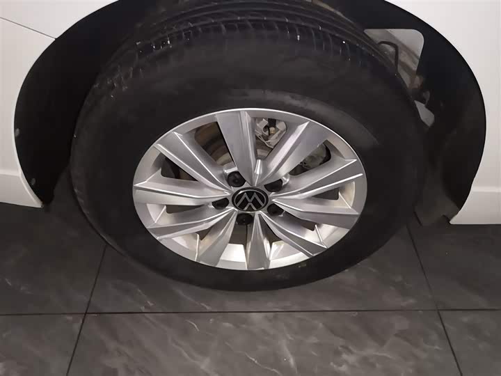 Фото 26 - Volkswagen Lavida