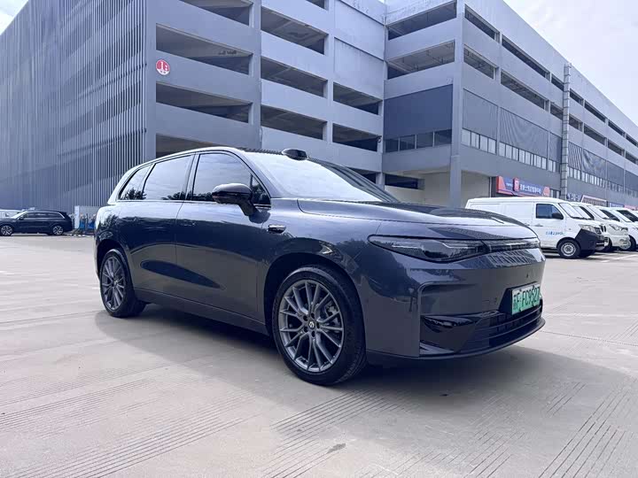 Фото 2 - Leapmotor C10