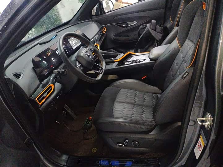 Фото 15 - Changan UNI-T