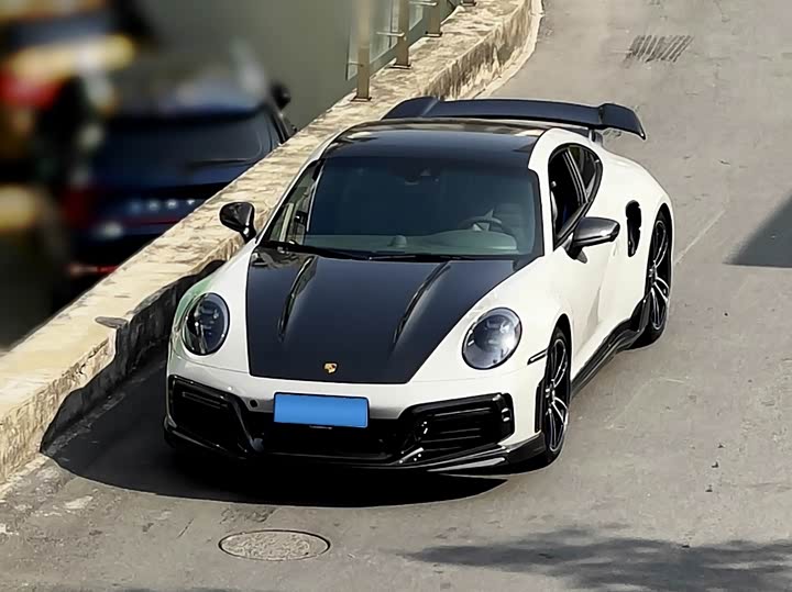 Фото 1 - Porsche 911