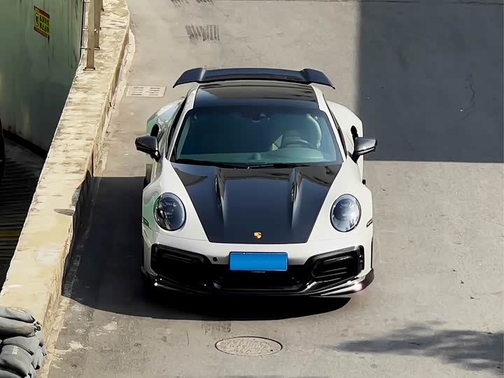 Фото 4 - Porsche 911