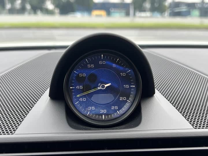 Фото 10 - Porsche Panamera Hybrid