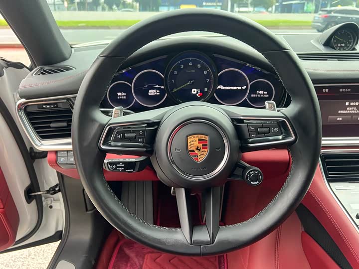 Фото 5 - Porsche Panamera Hybrid