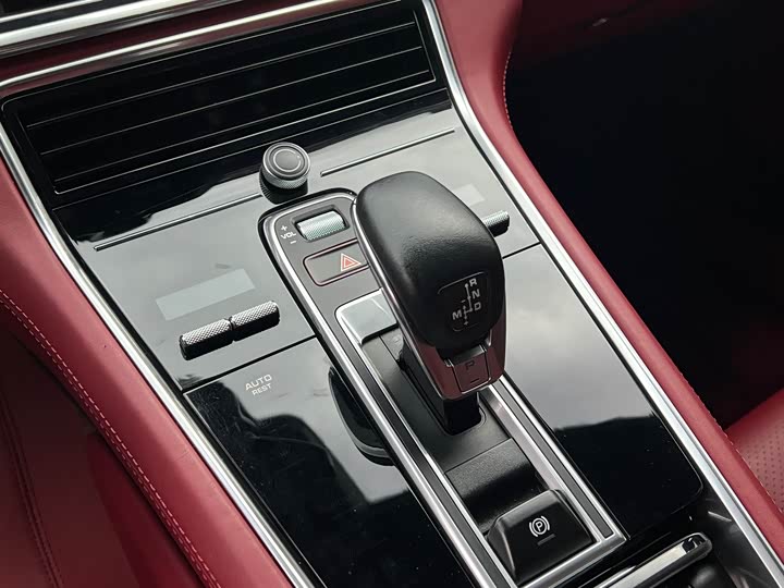 Фото 8 - Porsche Panamera Hybrid