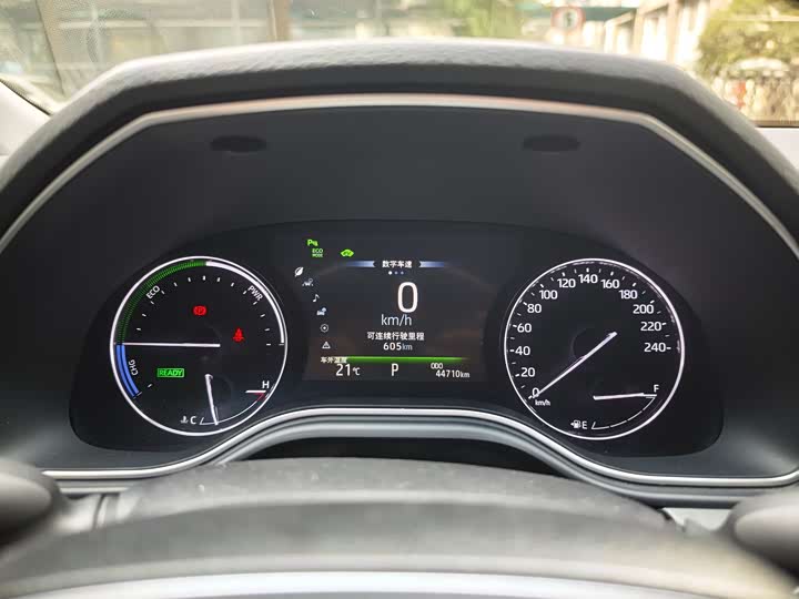 Фото 9 - Toyota Avalon