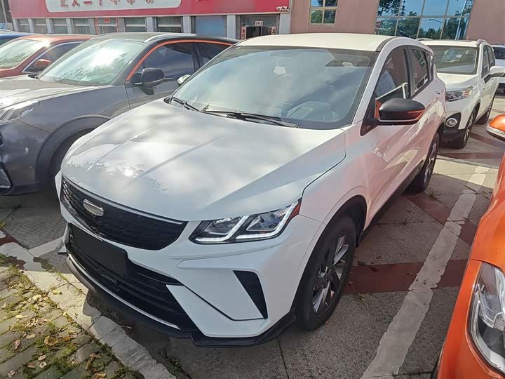 Фото 2 - Geely Coolray