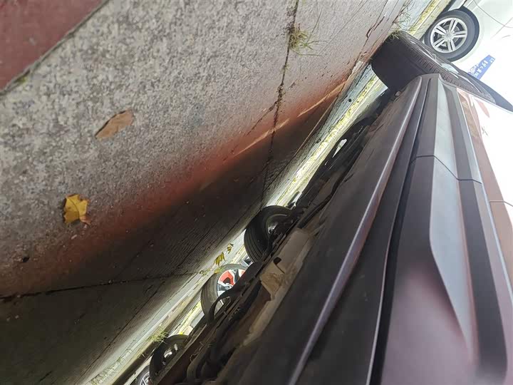 Фото 22 - Geely Coolray