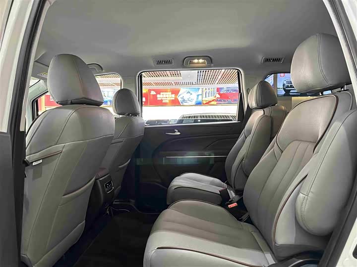 Фото 8 - GAC Trumpchi M6