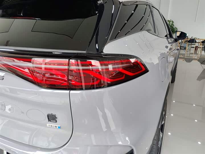 Фото 8 - BYD Tang Hybrid/EV