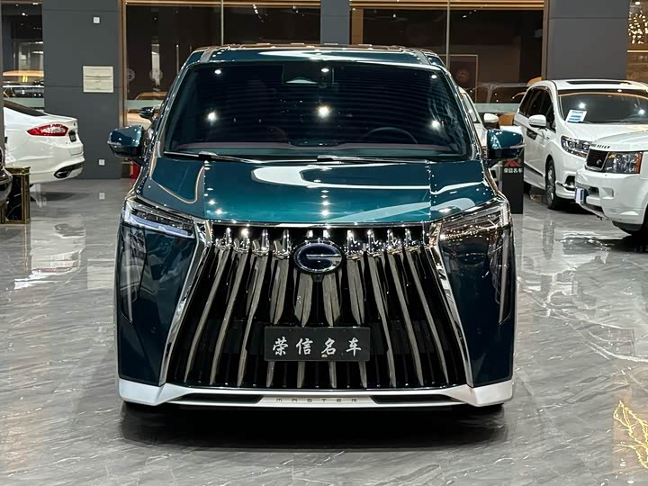 Фото 2 - GAC Trumpchi M8