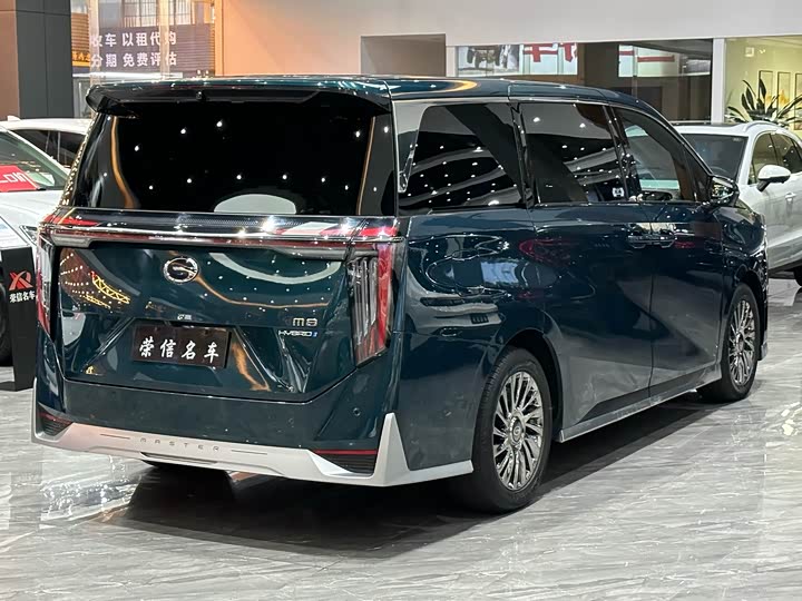 Фото 4 - GAC Trumpchi M8