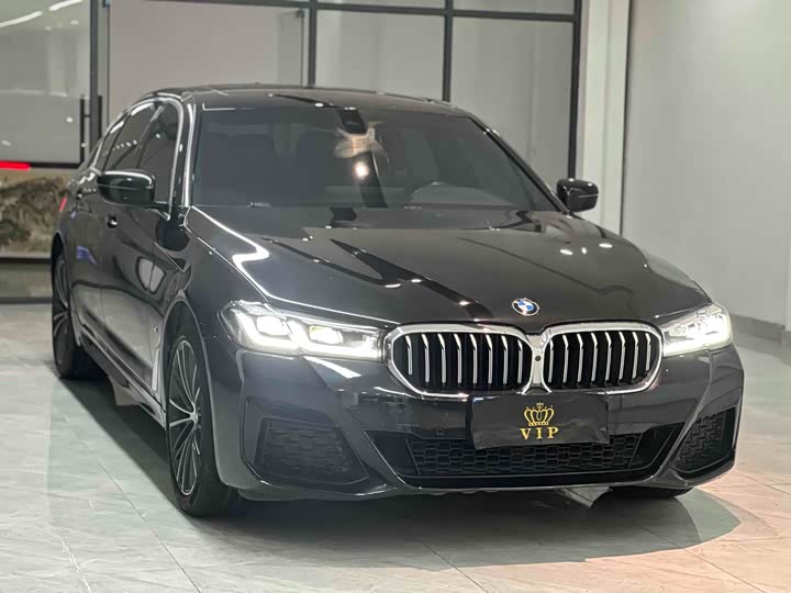 Фото 3 - BMW 5 Series