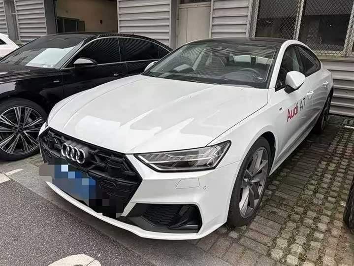 Фото 2 - Audi A7