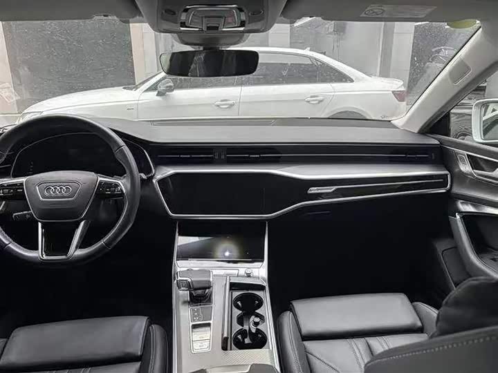Фото 5 - Audi A7