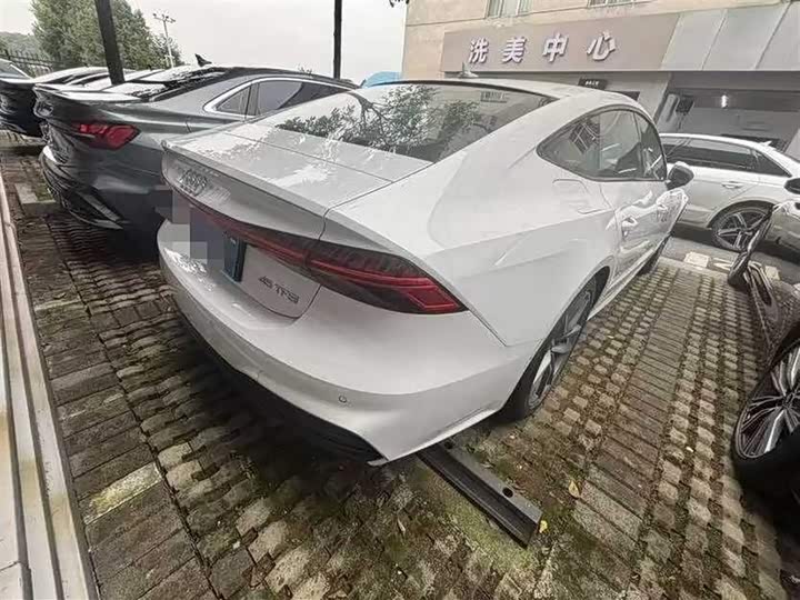 Фото 6 - Audi A7