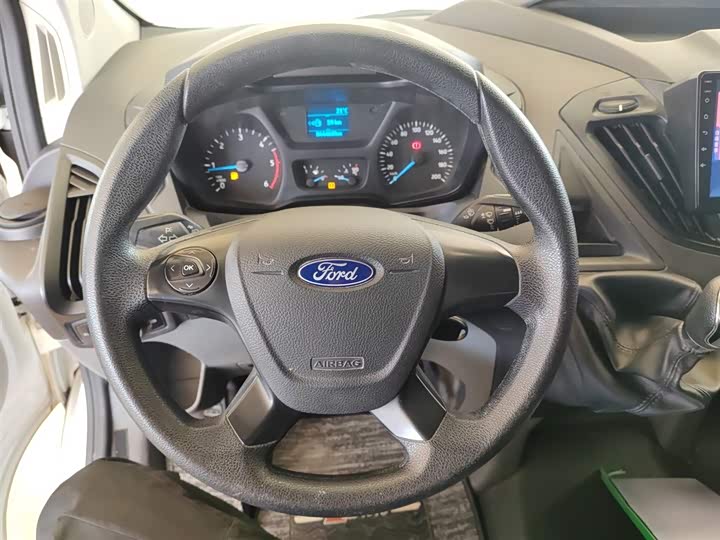 Фото 11 - Ford Transit