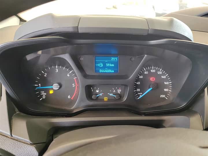 Фото 12 - Ford Transit