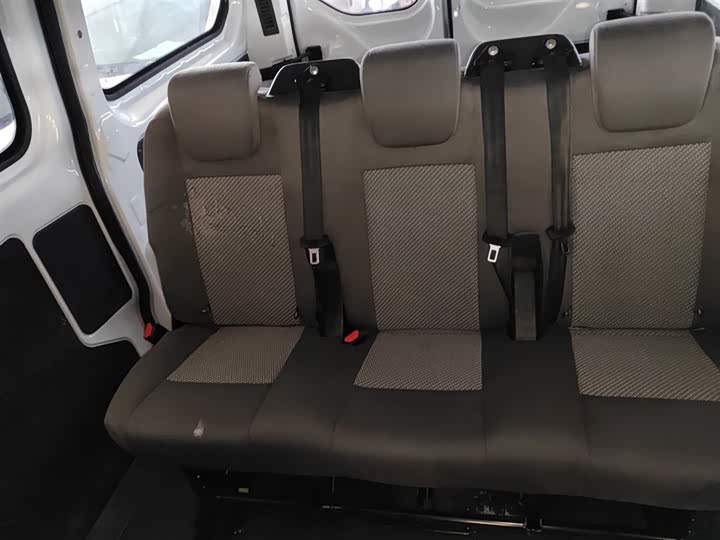 Фото 17 - Ford Transit