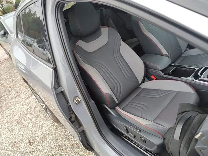 Фото 25 - Volkswagen ID.4 Crozz