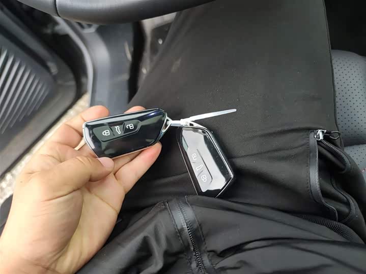 Фото 9 - Volkswagen ID.4 Crozz