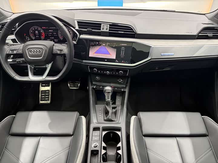 Фото 7 - Audi Q3