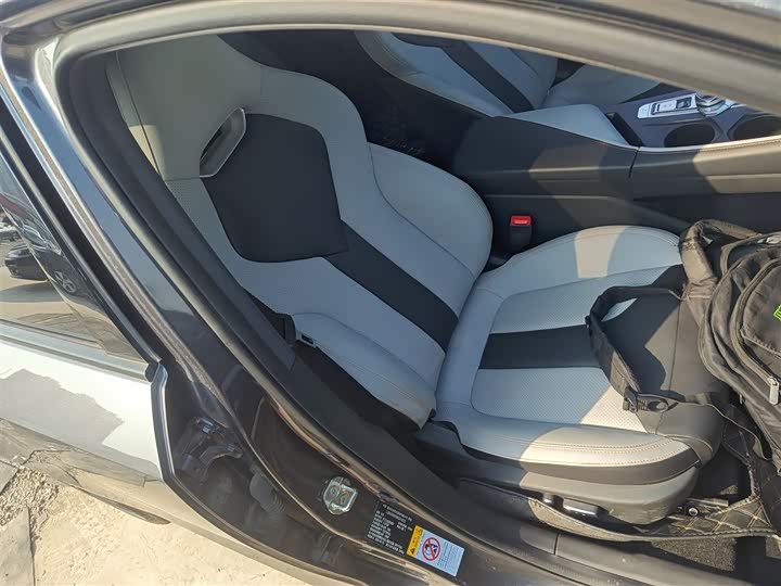 Фото 25 - Changan UNI-V Hybrid