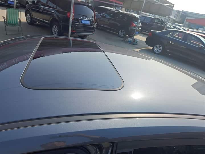 Фото 27 - Changan UNI-V Hybrid