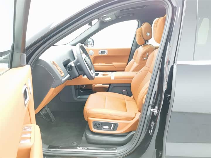 Фото 10 - LiXiang L9