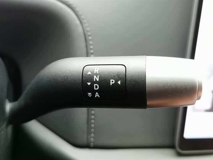 Фото 13 - LiXiang L9