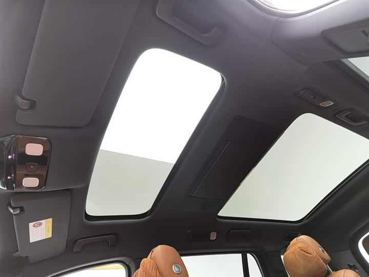 Фото 14 - LiXiang L9