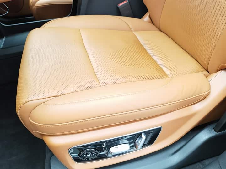 Фото 20 - LiXiang L9