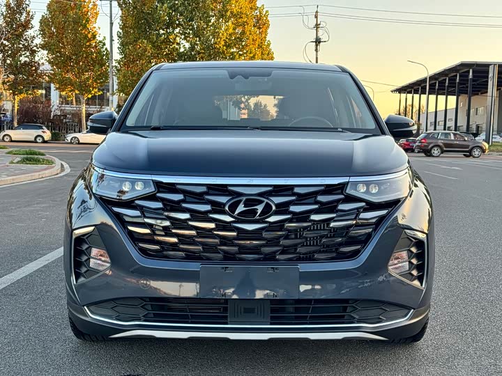 Фото 2 - Hyundai Custo