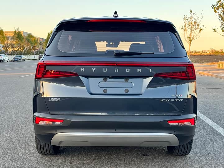 Фото 5 - Hyundai Custo