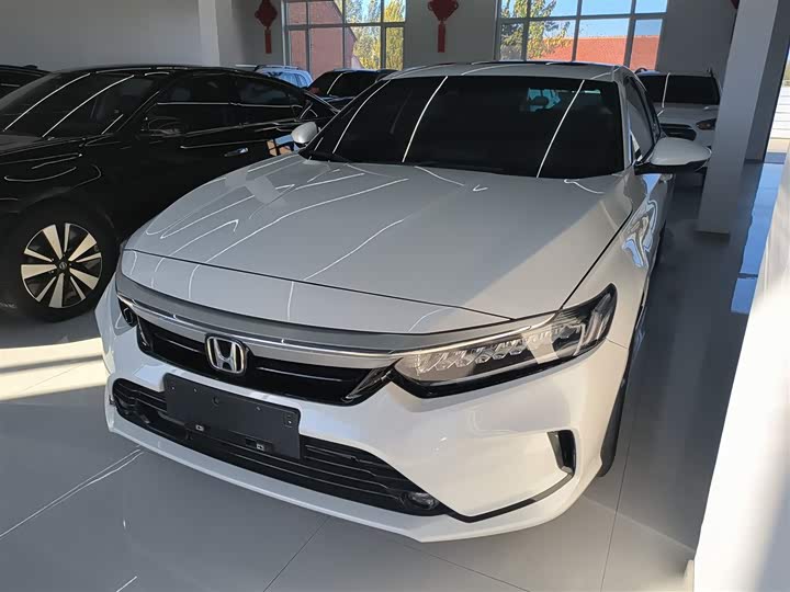 Фото 2 - Honda Inspire